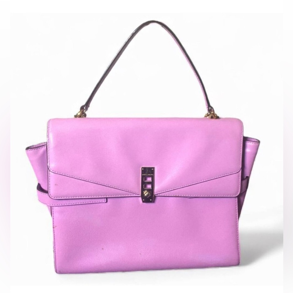 Henri Bendel 🩷 RARE! Lavender Satchel